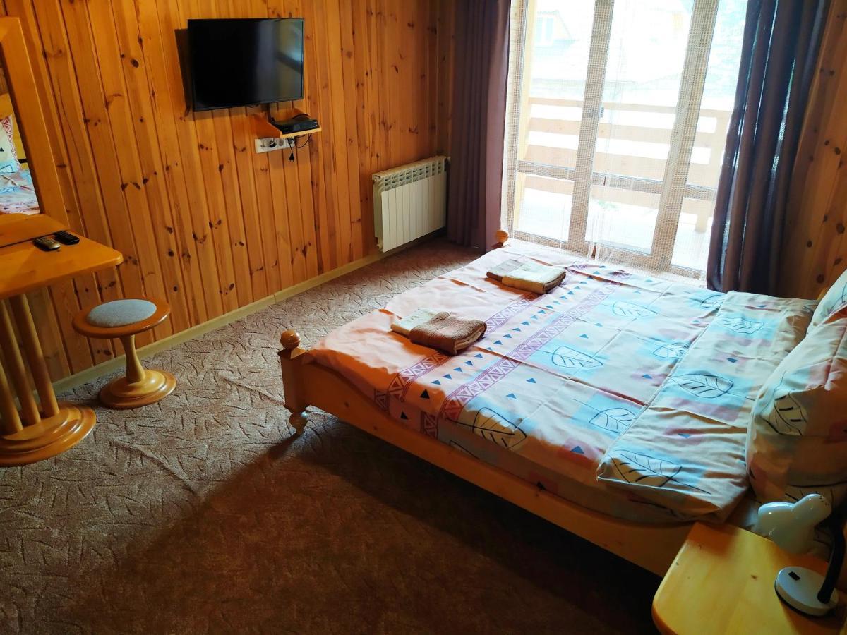 Guest House Shafran Jaremtsje Eksteriør bilde