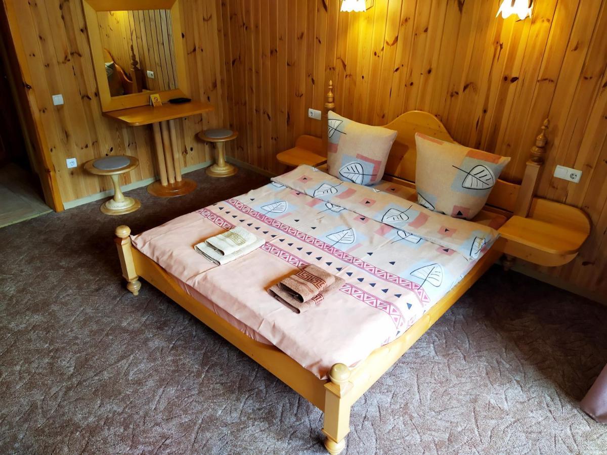 Guest House Shafran Jaremtsje Eksteriør bilde
