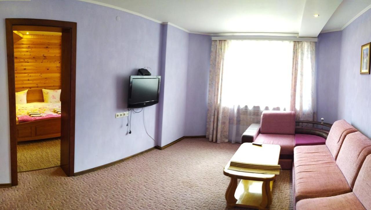 Guest House Shafran Jaremtsje Eksteriør bilde